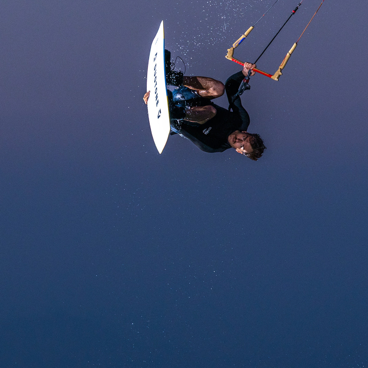 Duotone Click Bar 2026