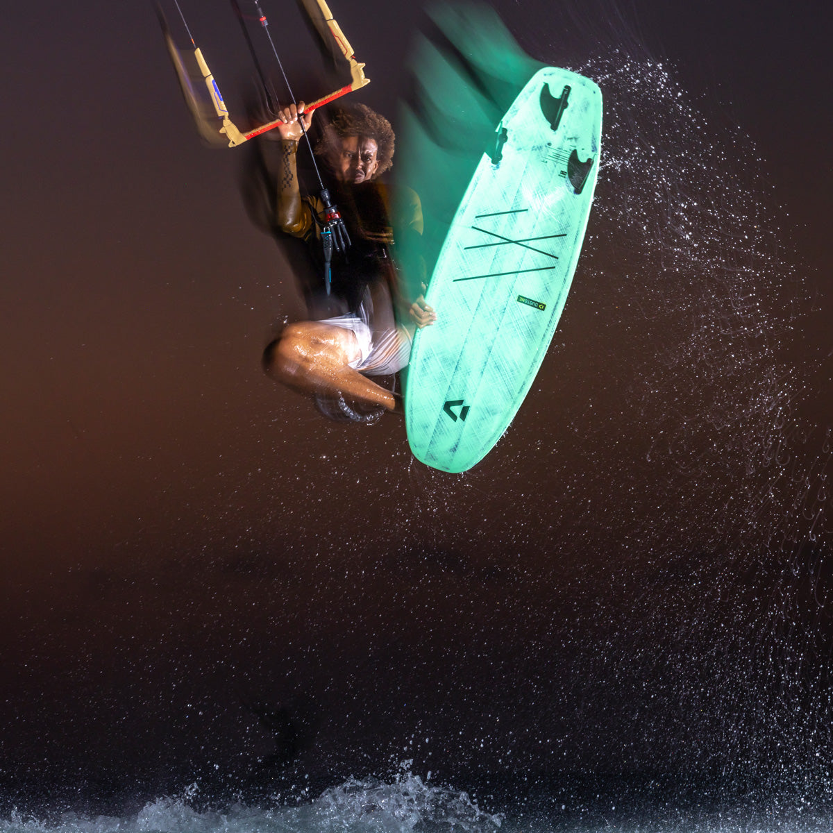 Duotone Click Bar 2026