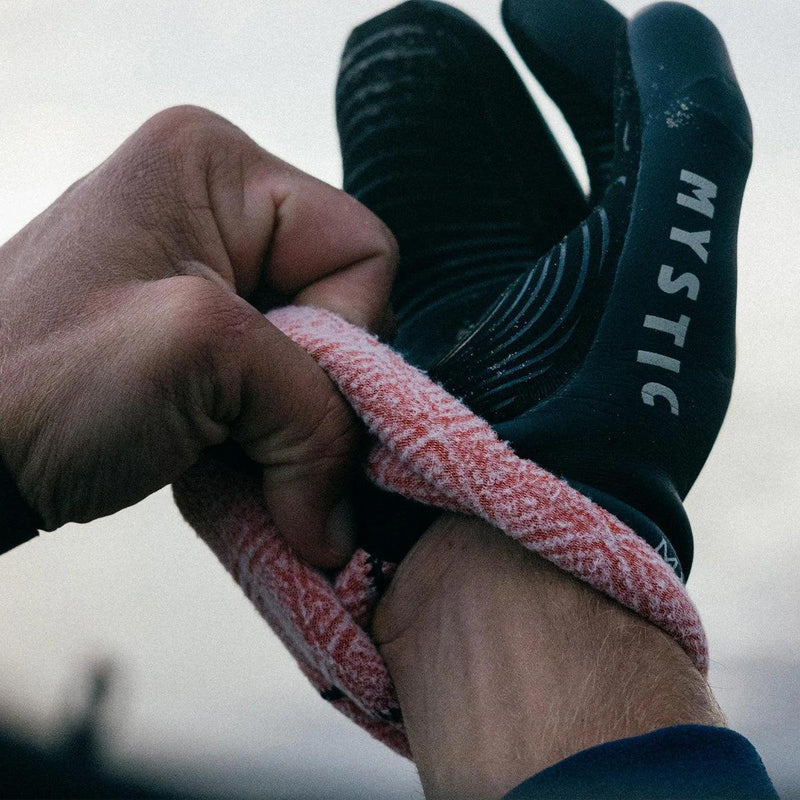 Mystic Supreme 5mm Lobster Gloves - Powerkiteshop